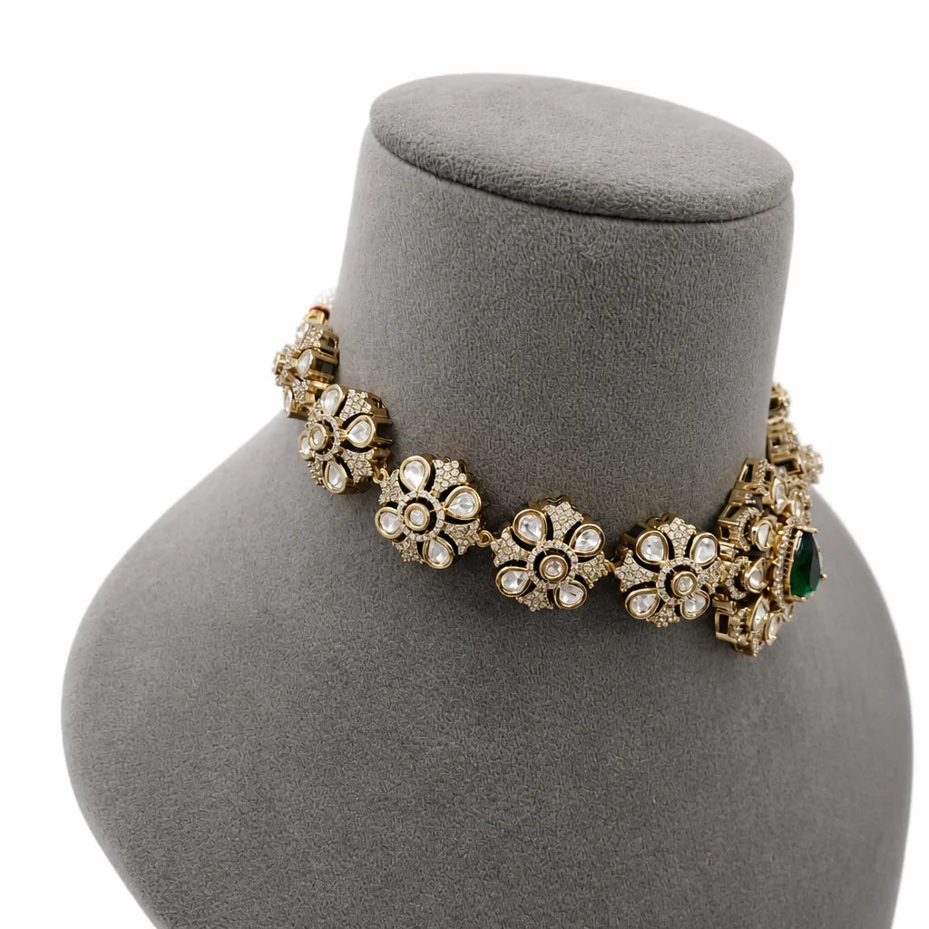 Velzora Emerald Fleur Necklace