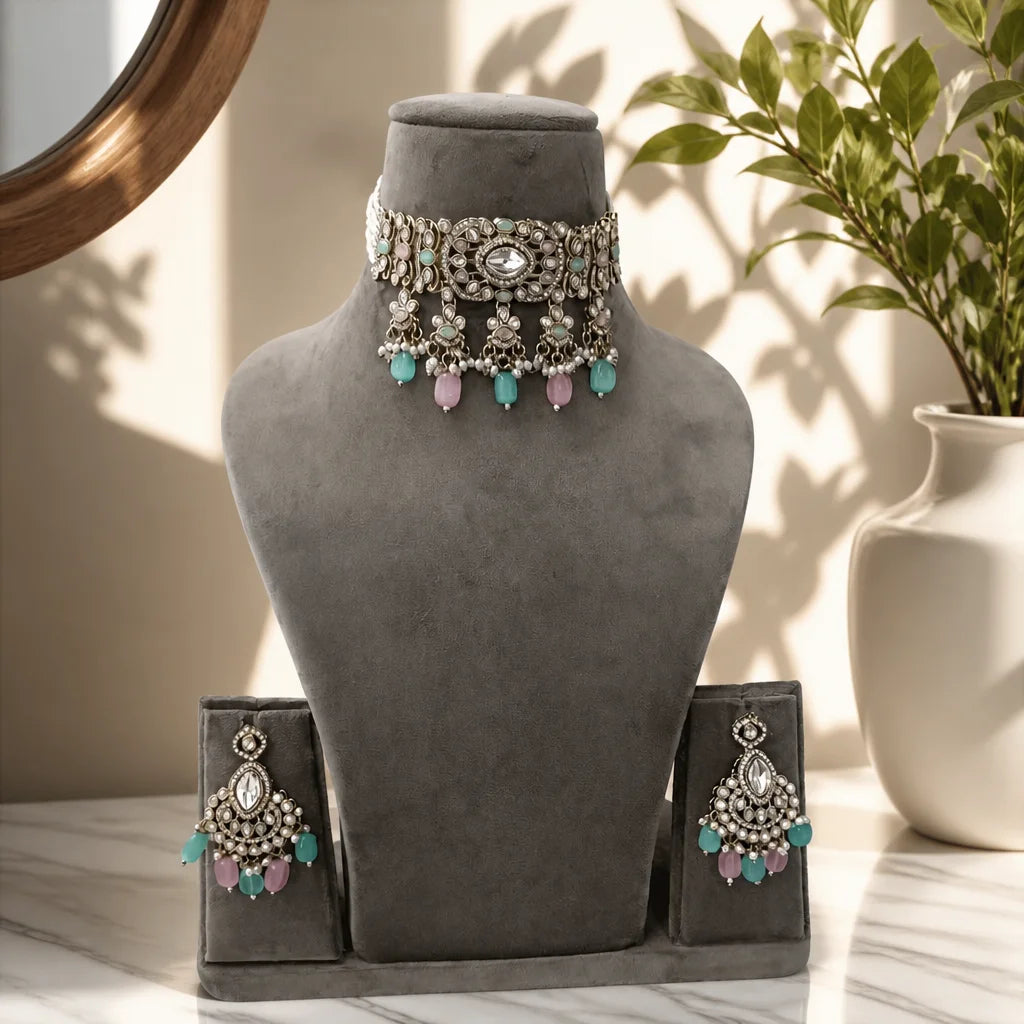 Velzora Pearlea Rose Mist Choker