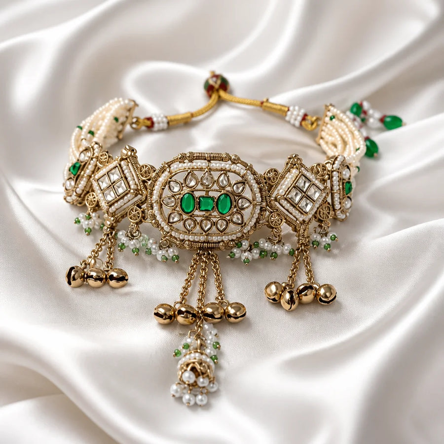 Velzora Pearlea Shahi Jharokha Choker