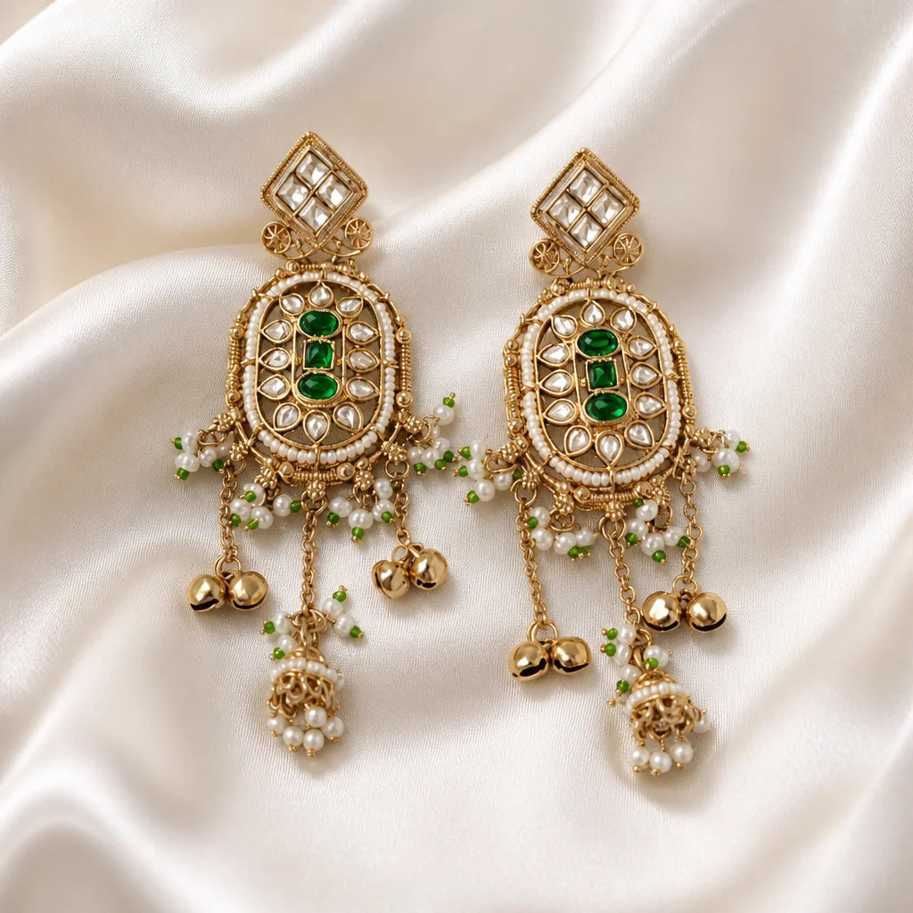 Velzora Pearlea Shahi Jharokha Choker