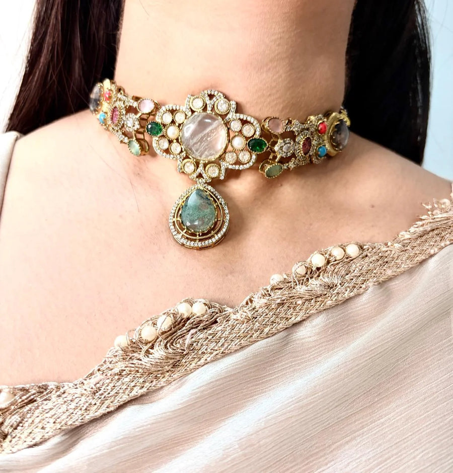 Velzora Sabhya Aabha Choker