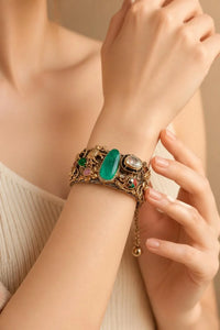 Velzora Emera Crest Cuff