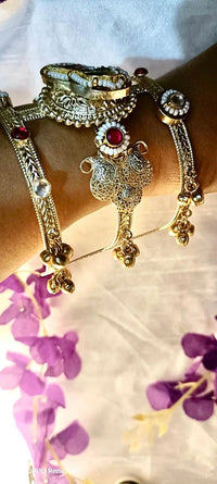 Velzora Aurevine Cuff