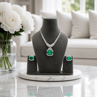 Velzora Empress Necklace-Mint Green
