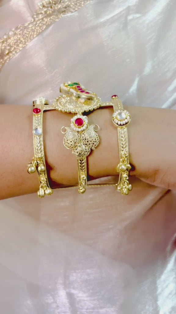 Velzora Aurevine Cuff
