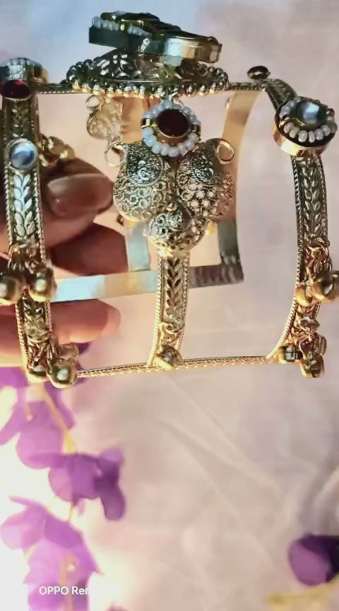 Velzora Aurevine Cuff